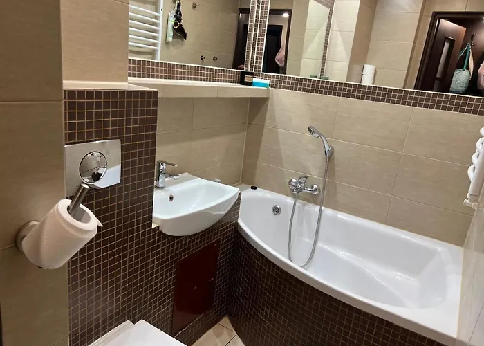 Last Pub Rynek-klima-parkigfree-netflix-youtube Apartment *