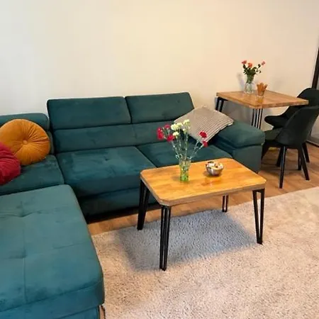 Last Pub Rynek-klima-parkigfree-netflix-youtube فروتسواف